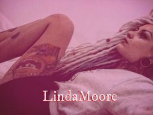 Linda_Moore