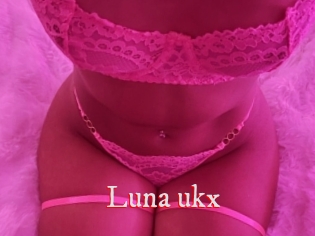 Luna_ukx