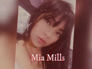 Mia_Mills