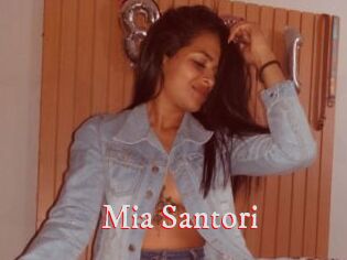 Mia_Santori