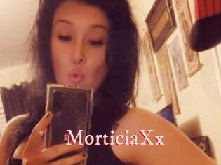 MorticiaXx