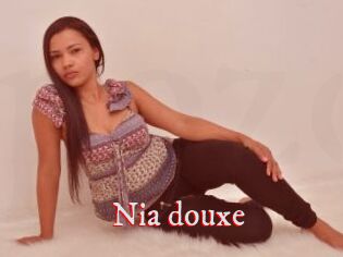 Nia_douxe