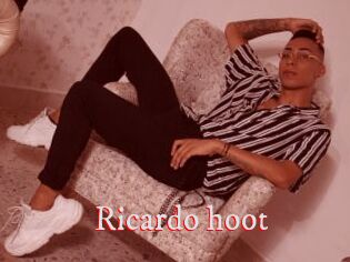 Ricardo_hoot