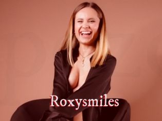 Roxysmiles