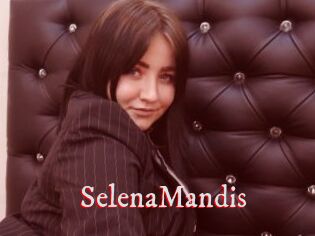 SelenaMandis